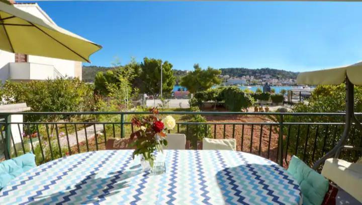 Lux Trogir Appartement Buitenkant foto